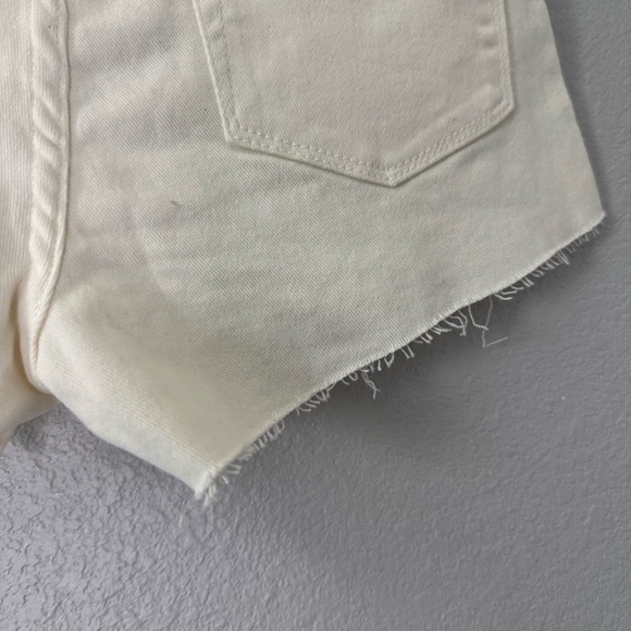New Blank NYC Cream Jean Shorts with Colorful Crochet Patches Girls Kids Size 12 - Picture 6 of 16